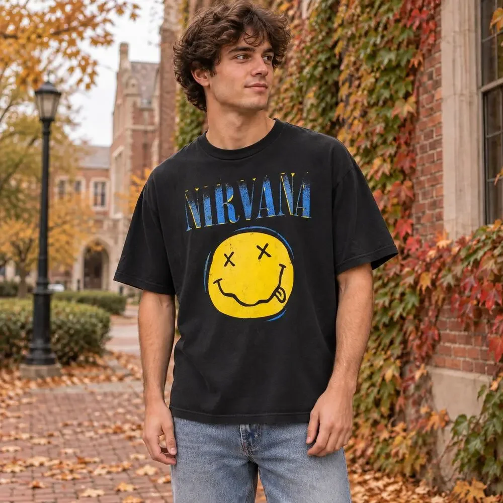 Vintage Style Nirvana Smiley Face T-Shirt – Black – Size Large – Grunge Band Tee